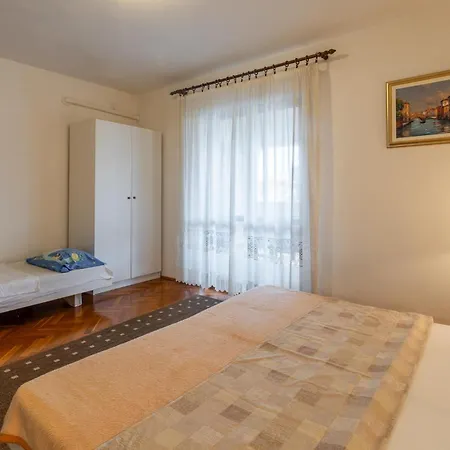 1 Bedroom Amazing In Διαμέρισμα
