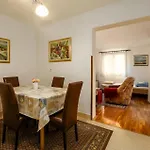1 Bedroom Amazing In Apartman *